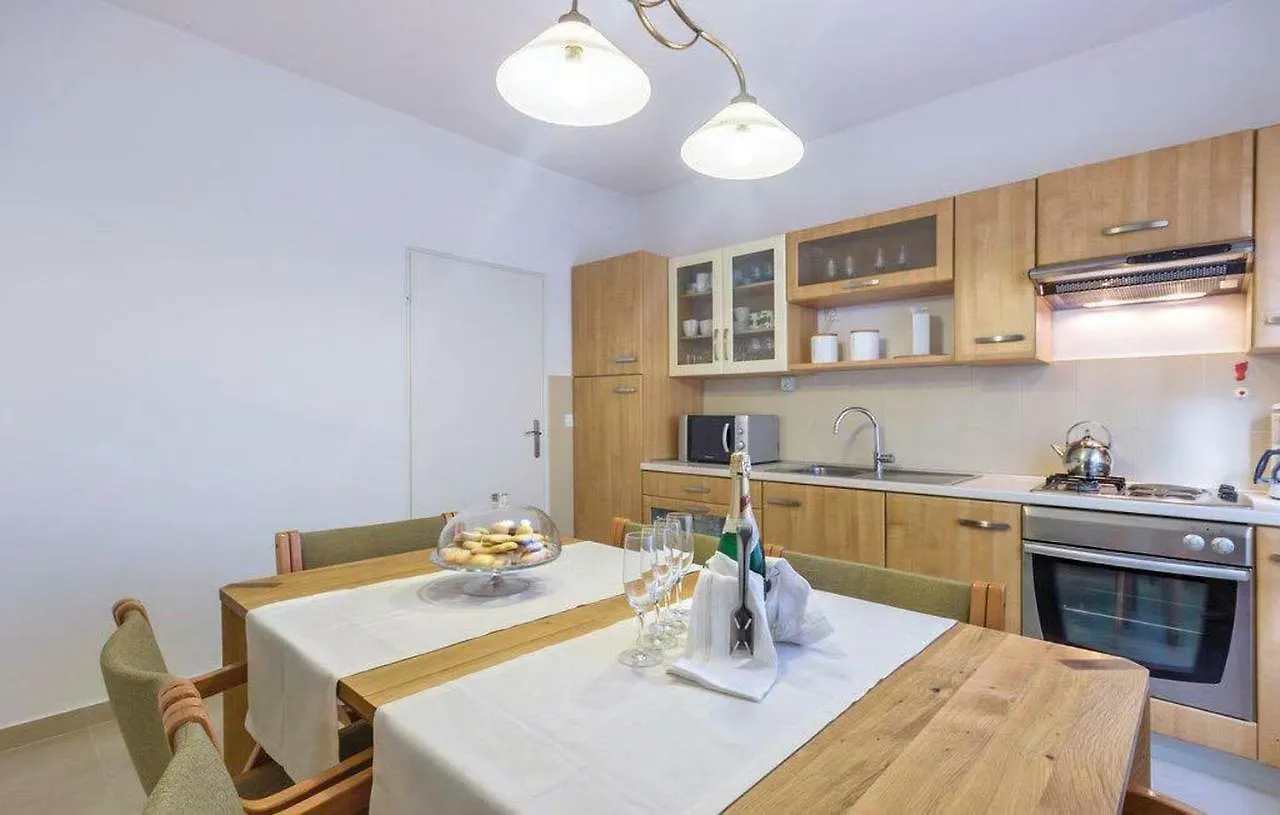 Ferienwohnung Apartman Eta Pula