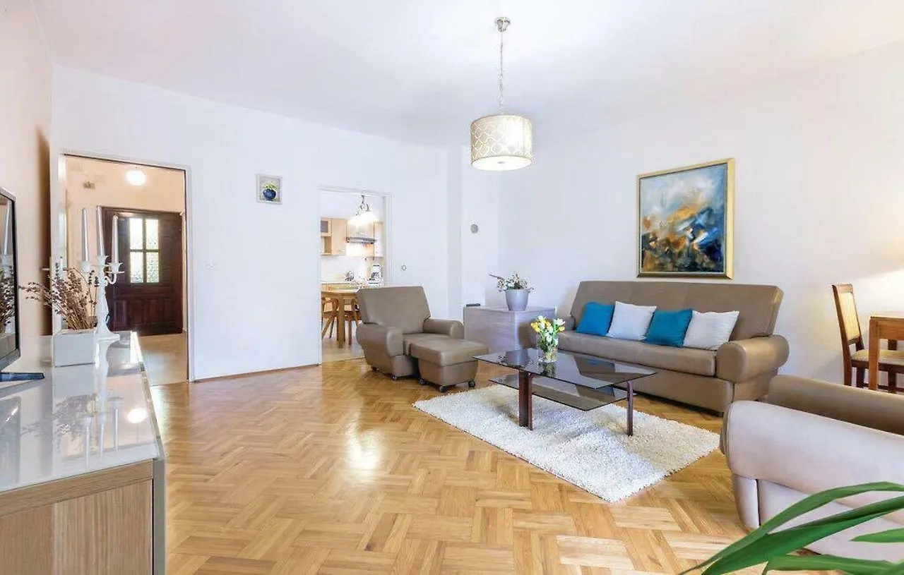 Ferienwohnung Apartman Eta Pula Apartment